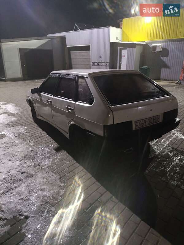 Хэтчбек ВАЗ / Lada 2109 1986 в Смеле