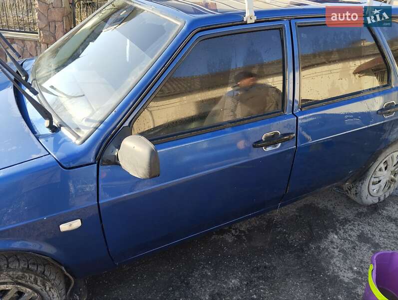Хэтчбек ВАЗ / Lada 2109 2006 в Теребовле
