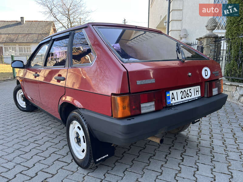 Хетчбек ВАЗ / Lada 2109 1993 в Надвірній