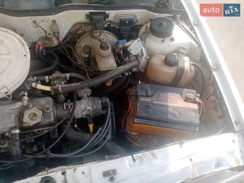 Хэтчбек ВАЗ / Lada 2109 2000 в Ровно