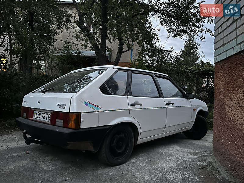 Хэтчбек ВАЗ / Lada 2109 1988 в Львове