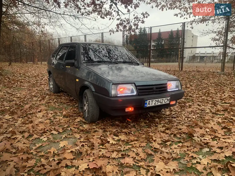 Хетчбек ВАЗ 2109 2004 в 