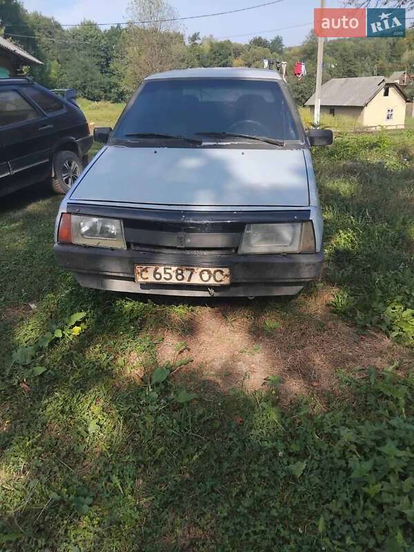Хэтчбек ВАЗ 2109 1989 в 
