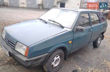 Хэтчбек ВАЗ / Lada 2109 2004 в Чернигове