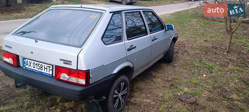 Хетчбек ВАЗ / Lada 2109 2003 в Чугуєві