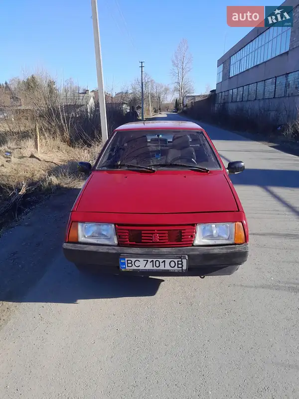 Хэтчбек ВАЗ 2109 1988 в 