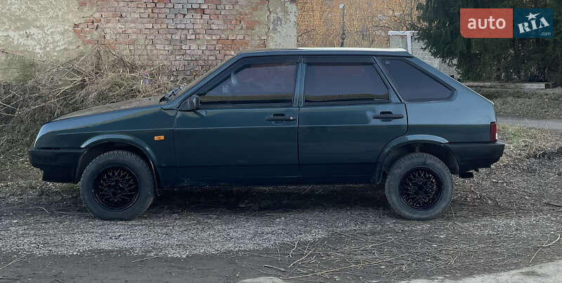 Хетчбек ВАЗ / Lada 2109 2004 в Коломиї