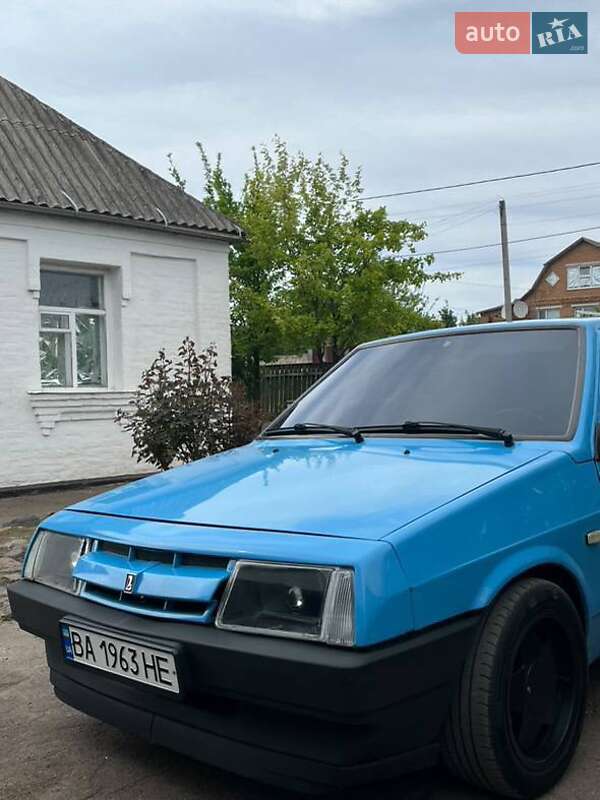 Хэтчбек ВАЗ / Lada 2109 1992 в Новоукраинке