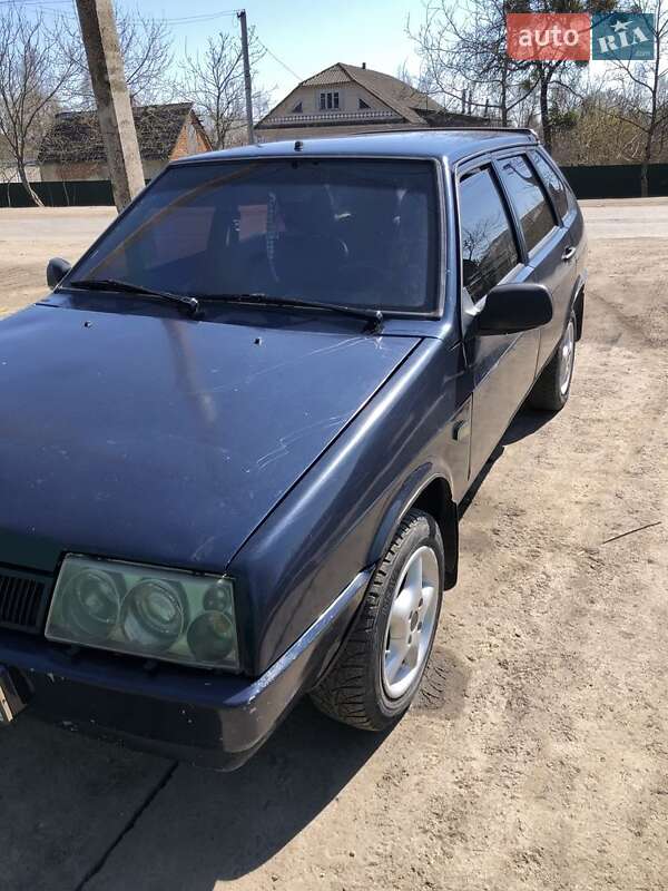 Хетчбек ВАЗ / Lada 2109 1989 в Білогір'ї