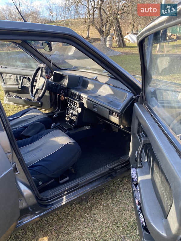 Хэтчбек ВАЗ / Lada 2109 1993 в Дубно