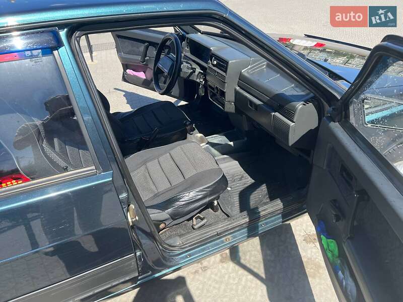 Хэтчбек ВАЗ / Lada 2109 2005 в Полтаве