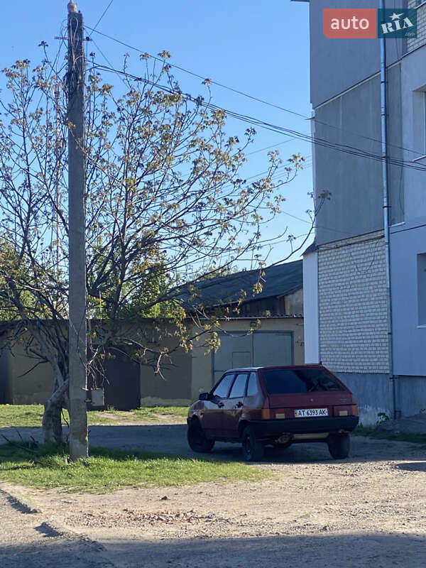 Хетчбек ВАЗ / Lada 2109 1993 в Володимирі