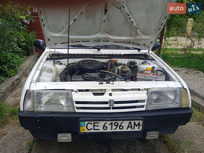 Хэтчбек ВАЗ / Lada 2109 1991 в Черновцах