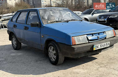 Хэтчбек ВАЗ 2109 1988 в 