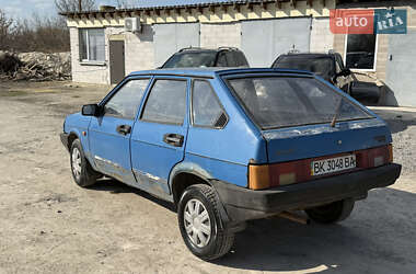 Хэтчбек ВАЗ 2109 1988 в 