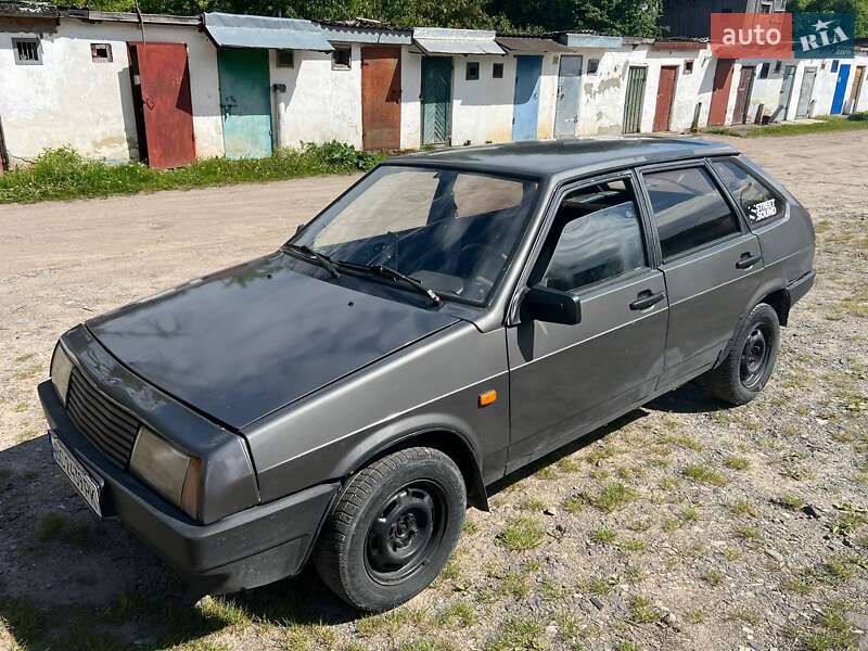 Хэтчбек ВАЗ 2109 1991 в 