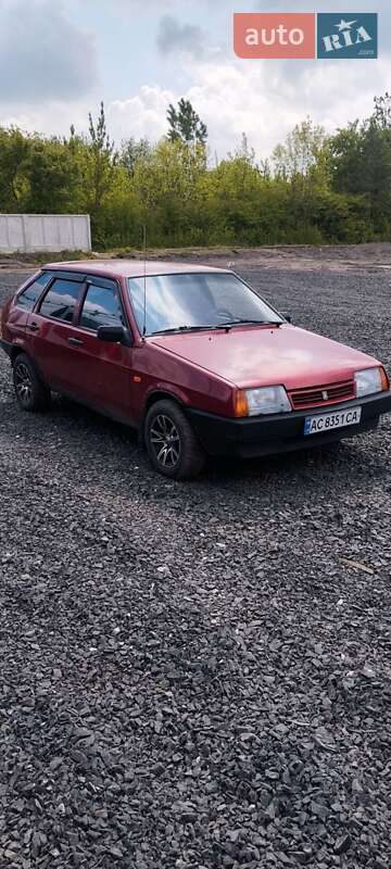 Хэтчбек ВАЗ 2109 1992 в 