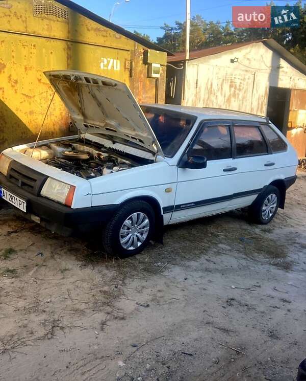 Хетчбек ВАЗ / Lada 2109 1992 в Броварах фото 3 Хетчбек ВАЗ / Lada 2109 1992 в Броварах