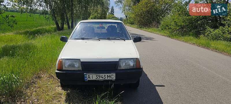 Хэтчбек ВАЗ 2109 1997 в 