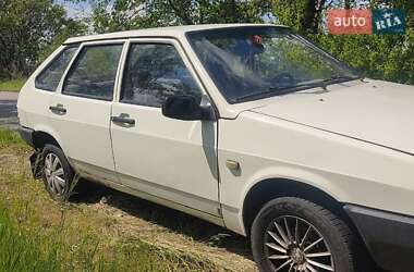 Хэтчбек ВАЗ 2109 1997 в 