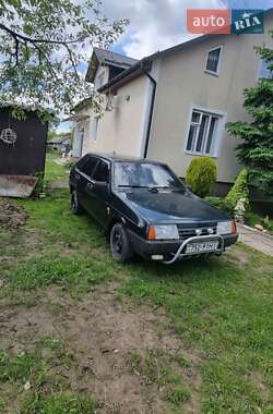 Хэтчбек ВАЗ 2109 2002 в 