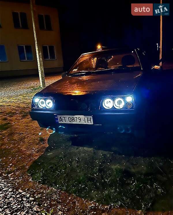 Хэтчбек ВАЗ / Lada 2109 2011 в Старичах