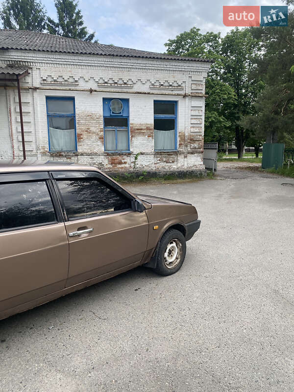 Хетчбек ВАЗ / Lada 2109 1996 в Кобеляках фото 6 Хетчбек ВАЗ / Lada 2109 1996 в Кобеляках
