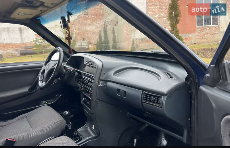 Хэтчбек ВАЗ / Lada 2109 2011 в Старичах