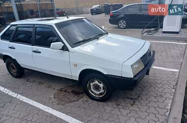 Хэтчбек ВАЗ 2109 1993 в 