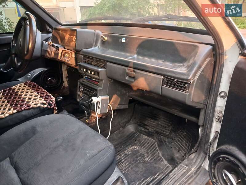 Хэтчбек ВАЗ / Lada 2109 1993 в Киеве