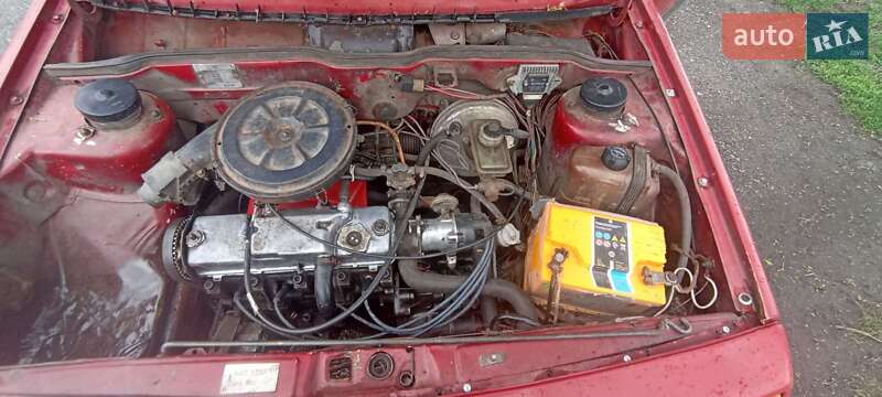 Хэтчбек ВАЗ / Lada 2109 1991 в Гадяче