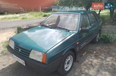 Хэтчбек ВАЗ 2109 1997 в 