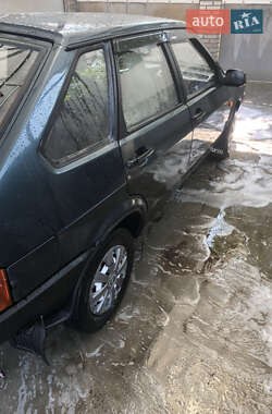 Хэтчбек ВАЗ 2109 2005 в 