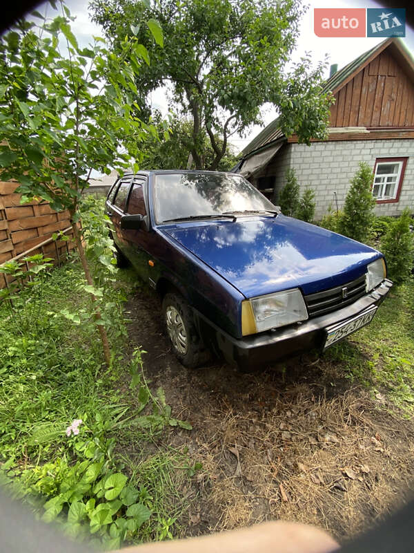 Хэтчбек ВАЗ / Lada 2109 2005 в Черкассах