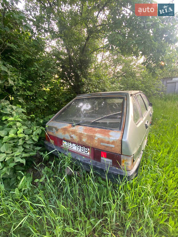 Хэтчбек ВАЗ 2109 1993 в 