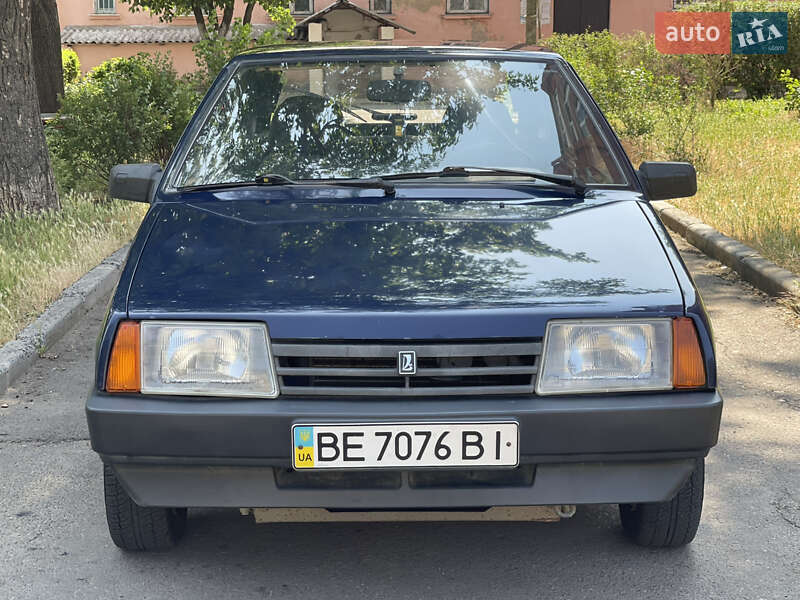 Хэтчбек ВАЗ / Lada 2109 2008 в Николаеве