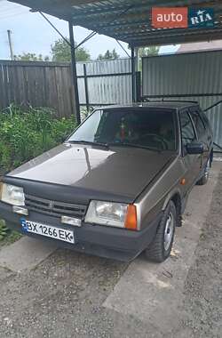 Хэтчбек ВАЗ 2109 2002 в 
