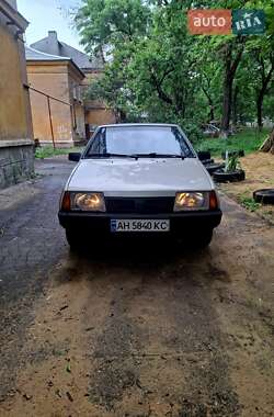 Хэтчбек ВАЗ 2109 1999 в 