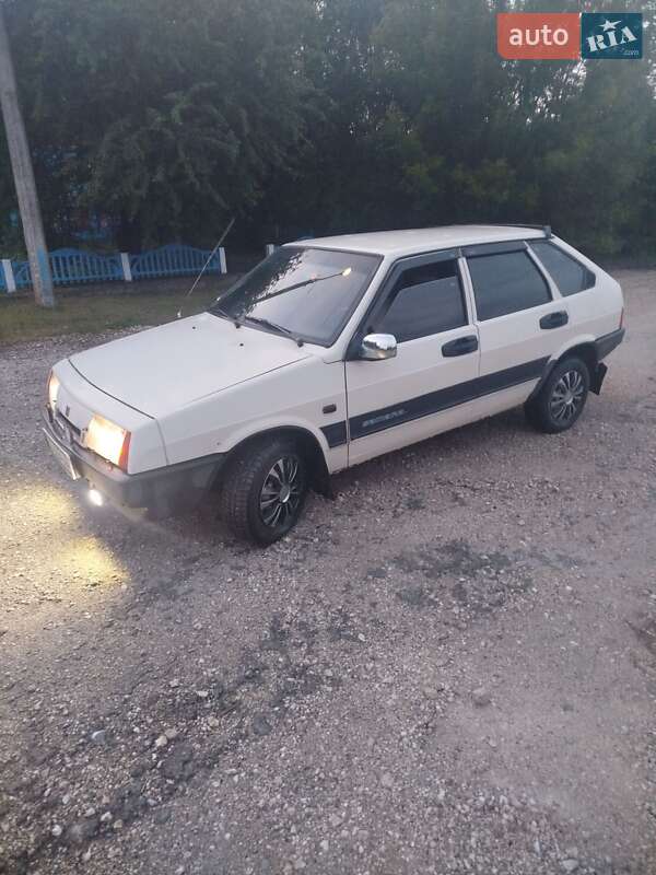 Хэтчбек ВАЗ / Lada 2109 1990 в Хмельницком