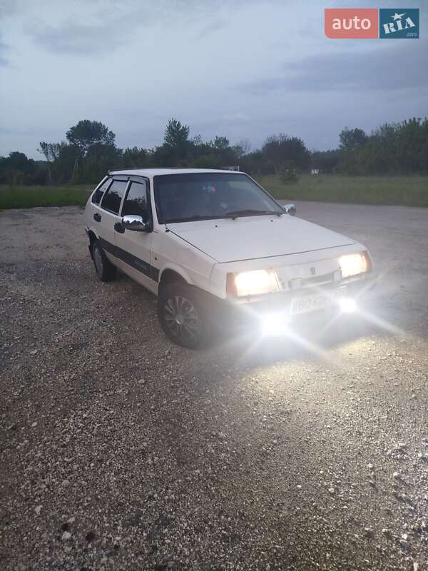 Хэтчбек ВАЗ / Lada 2109 1990 в Хмельницком