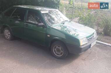 Хэтчбек ВАЗ 2109 2004 в 