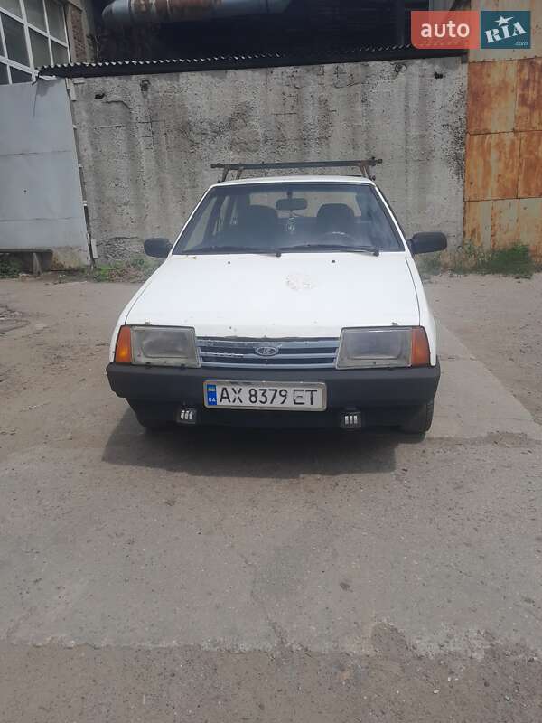 Хэтчбек ВАЗ / Lada 2109 1988 в Харькове фото 19 Хэтчбек ВАЗ / Lada 2109 1988 в Харькове