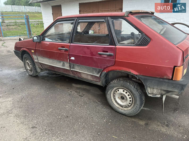 Хэтчбек ВАЗ / Lada 2109 1989 в Ровно