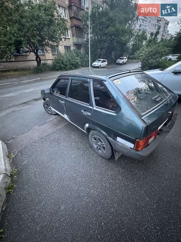 Хэтчбек ВАЗ / Lada 2109 2005 в Киеве