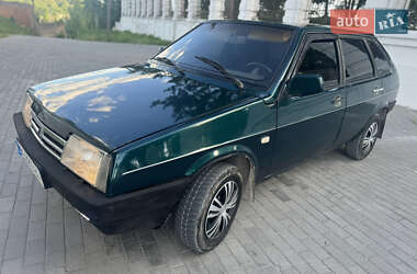 Хэтчбек ВАЗ 2109 1998 в 