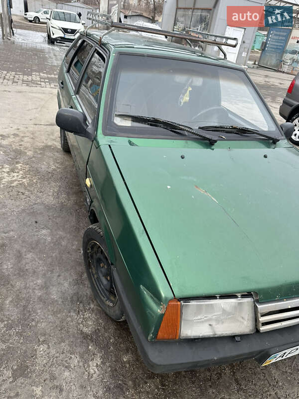 Хэтчбек ВАЗ / Lada 2109 1999 в Запорожье фото 17 Хэтчбек ВАЗ / Lada 2109 1999 в Запорожье