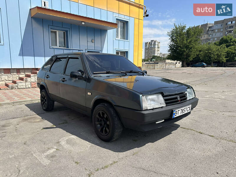 Хетчбек ВАЗ / Lada 2109 2005 в Херсоні