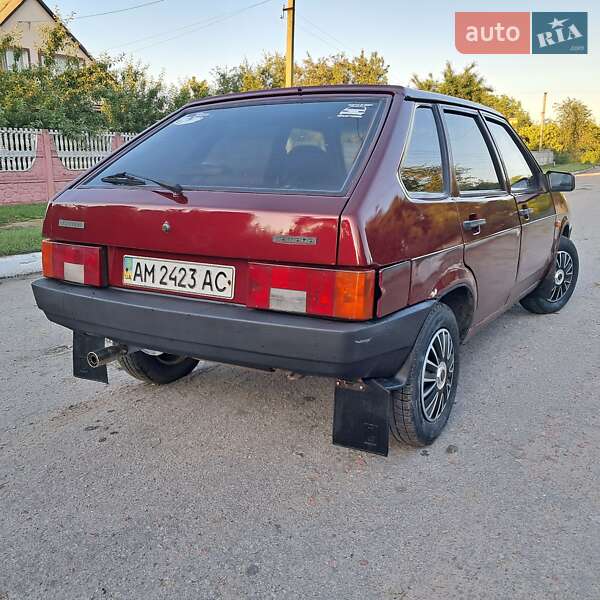 Хетчбек ВАЗ / Lada 2109 2005 в Брусилові