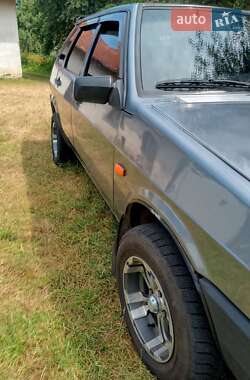Хэтчбек ВАЗ / Lada 2109 2005 в Львове
