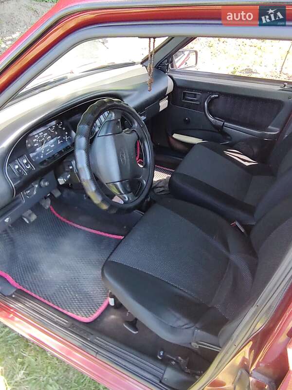 Хэтчбек ВАЗ / Lada 2109 1997 в Прилуках фото 10 Хэтчбек ВАЗ / Lada 2109 1997 в Прилуках